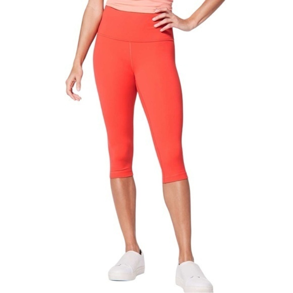 Lululemon Wunder Under Hi-Rise 1/2 Tight 17" size 6 in Red Orange